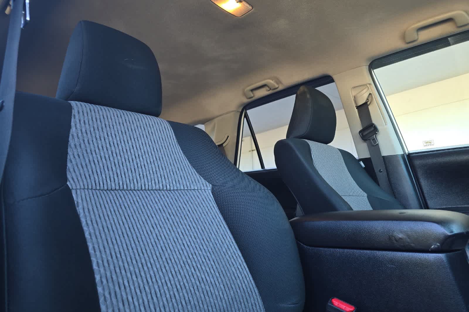 Used 2019 Toyota 4Runner SR5 AWD/4WD image 17