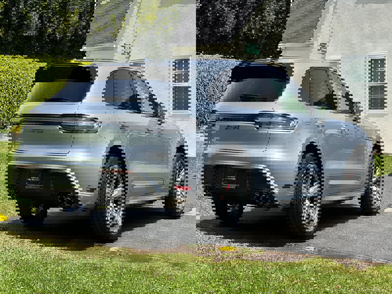 New 2026 Porsche Macan GTS image 8