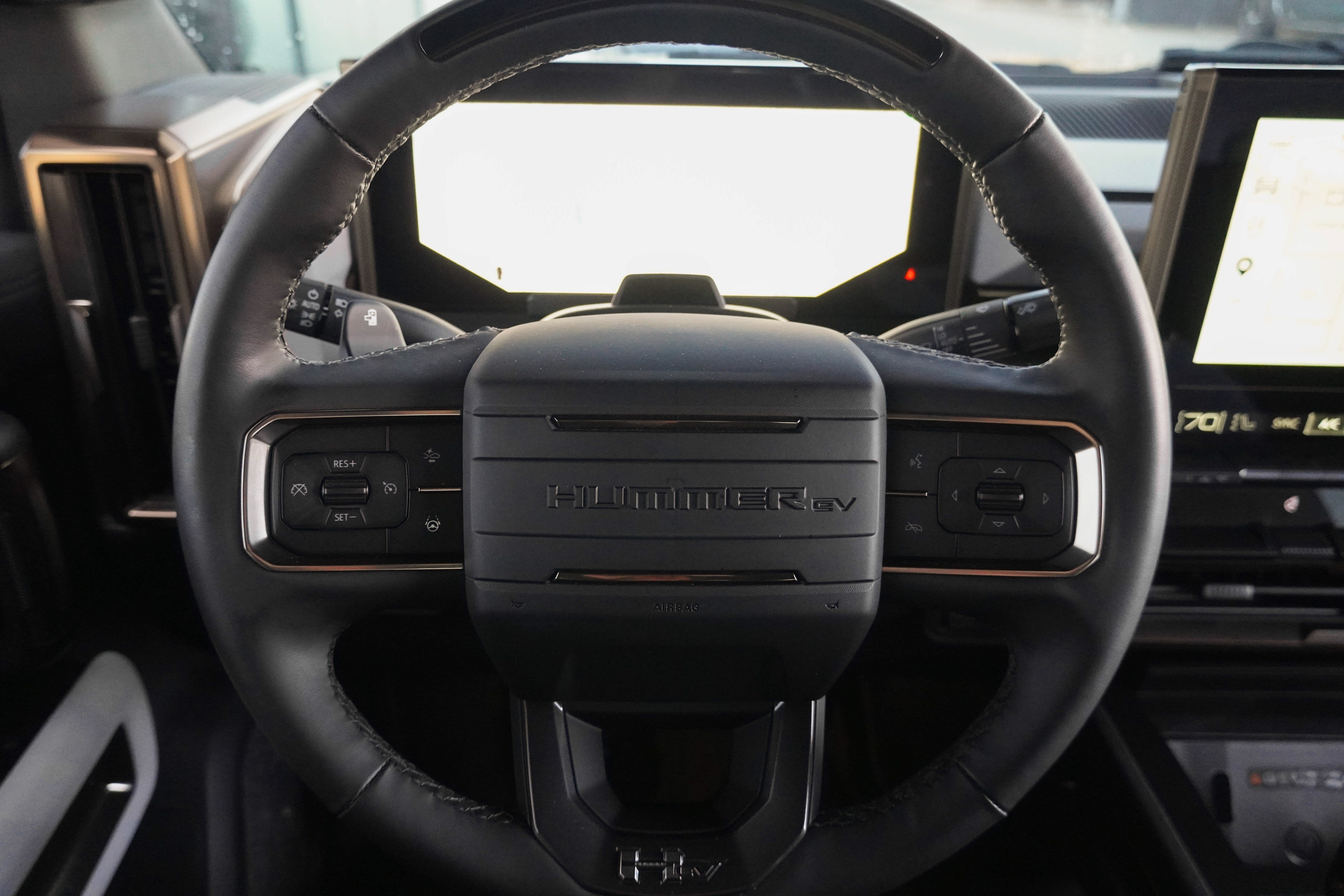 Used 2024 GMC Hummer EV 3X AWD/4WD image 19