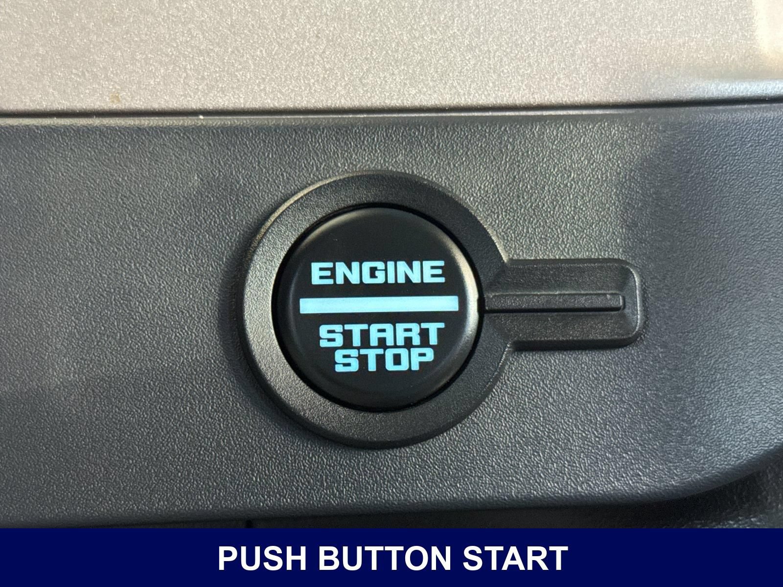 Used 2025 Ford Bronco Outer Banks AWD/4WD image 30