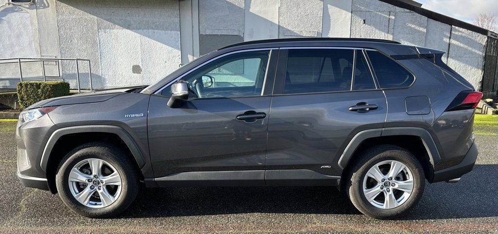 Certified 2020 Toyota RAV4 XLE image 8