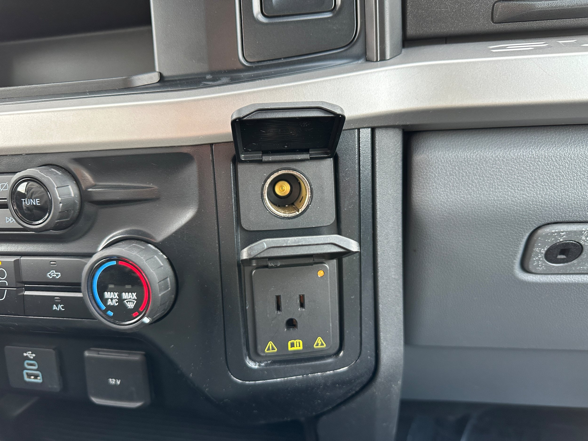 Certified 2024 Ford F250 XLT AWD/4WD image 24