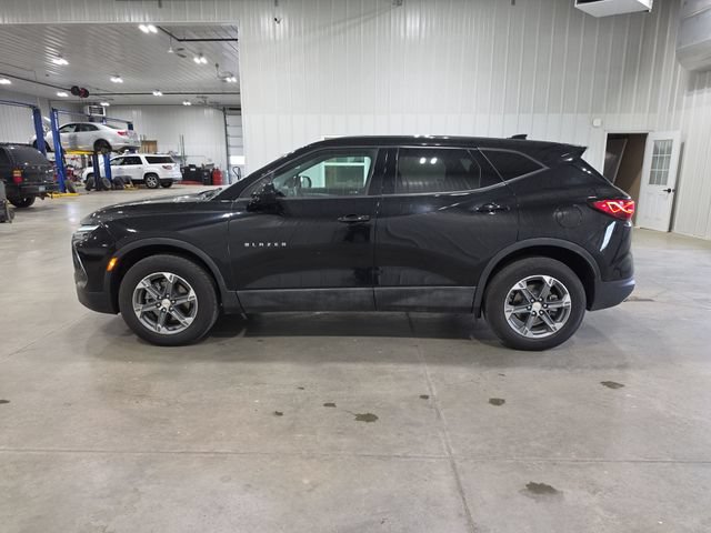 Used 2025 Chevrolet Blazer LT AWD/4WD image 5