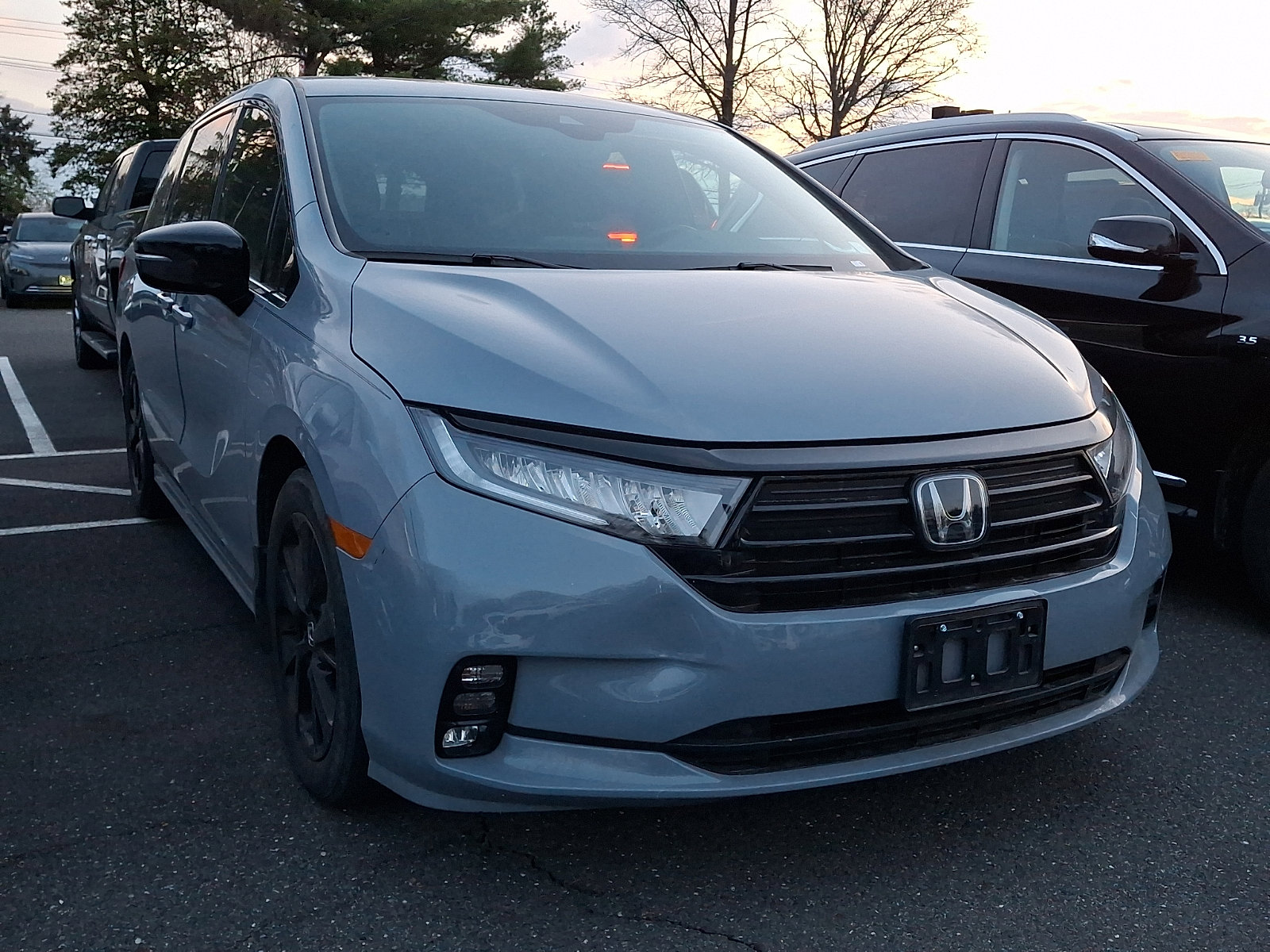 Used 2023 Honda Odyssey Sport image 5