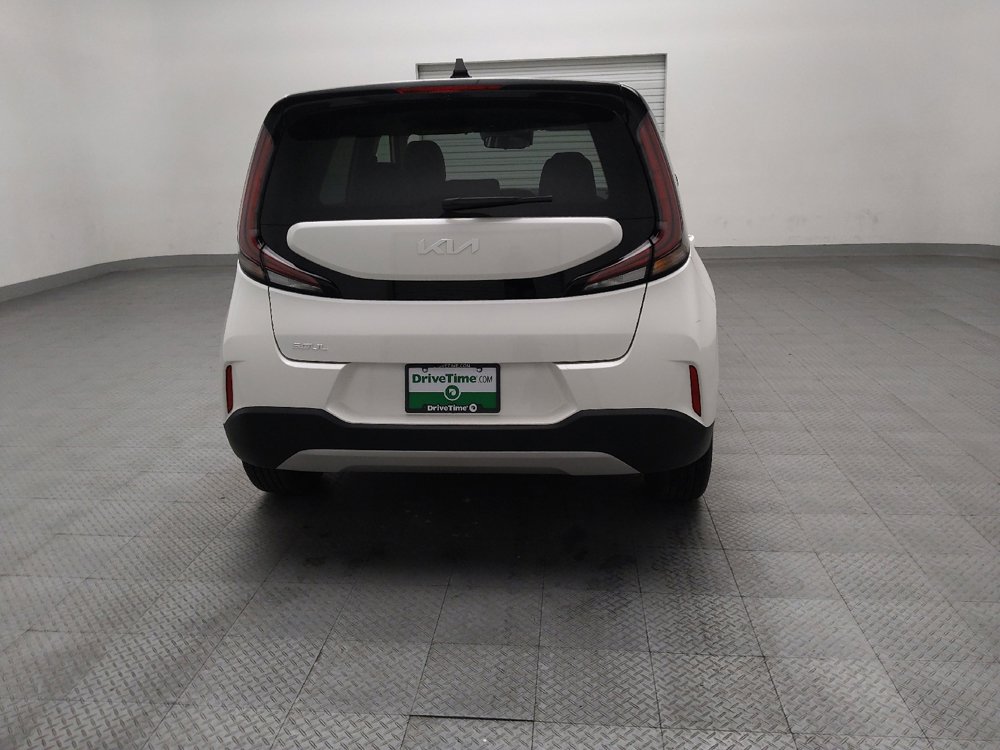 Used 2025 Kia Soul LX image 7