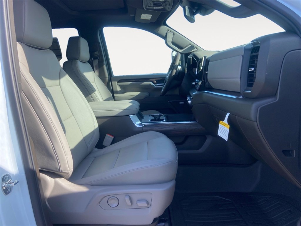 New 2026 GMC Sierra 2500 SLT w/ SLT Premium Package image 15