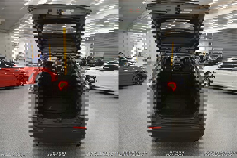 Used 2019 Toyota RAV4 XLE w/ Convenience Package image 40