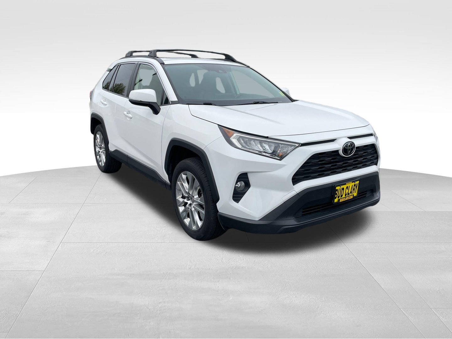Used 2019 Toyota RAV4 XLE Premium w/ Cold Weather Package AWD/4WD image 2