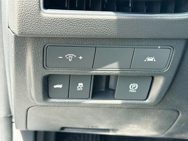 Used 2023 Hyundai Sonata SEL w/ Preferred Accessory Package FWD image 10