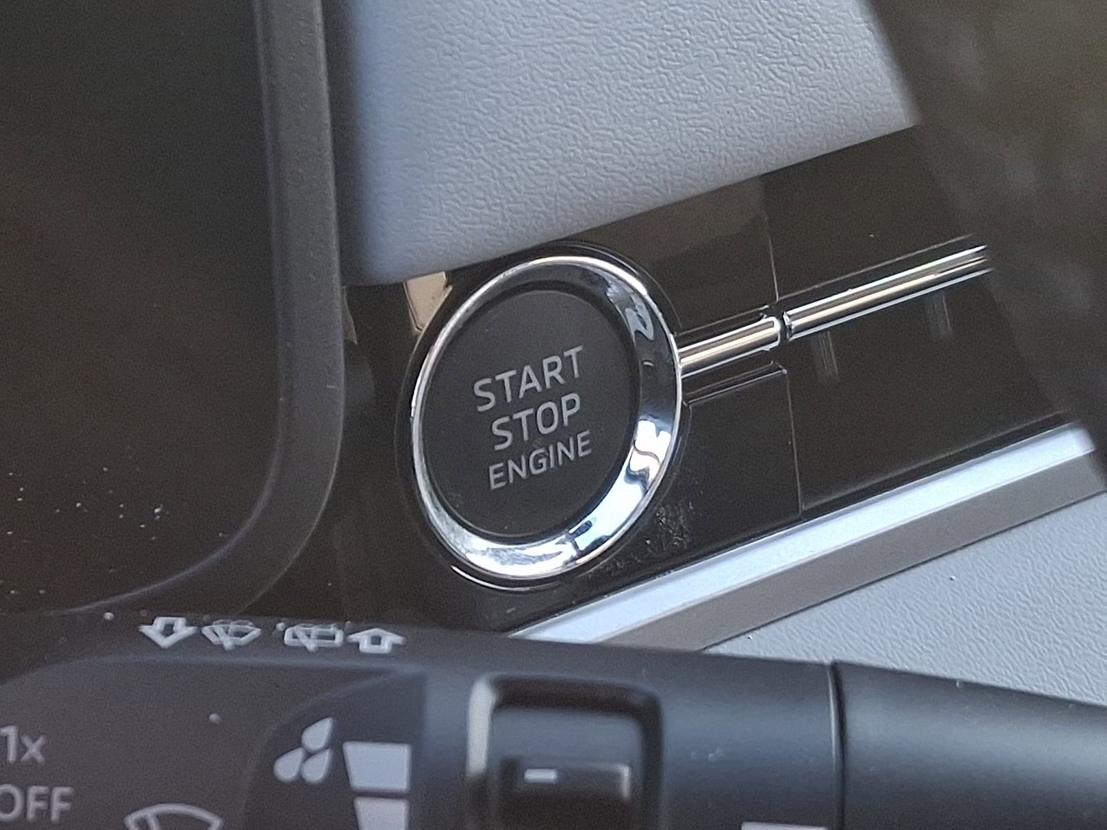 New 2026 Mitsubishi Outlander SE AWD/4WD image 20