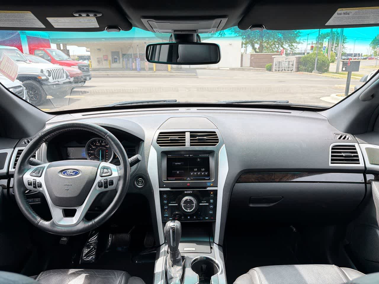 Used 2015 Ford Explorer Limited w/ Equipment Group 302A AWD/4WD image 20