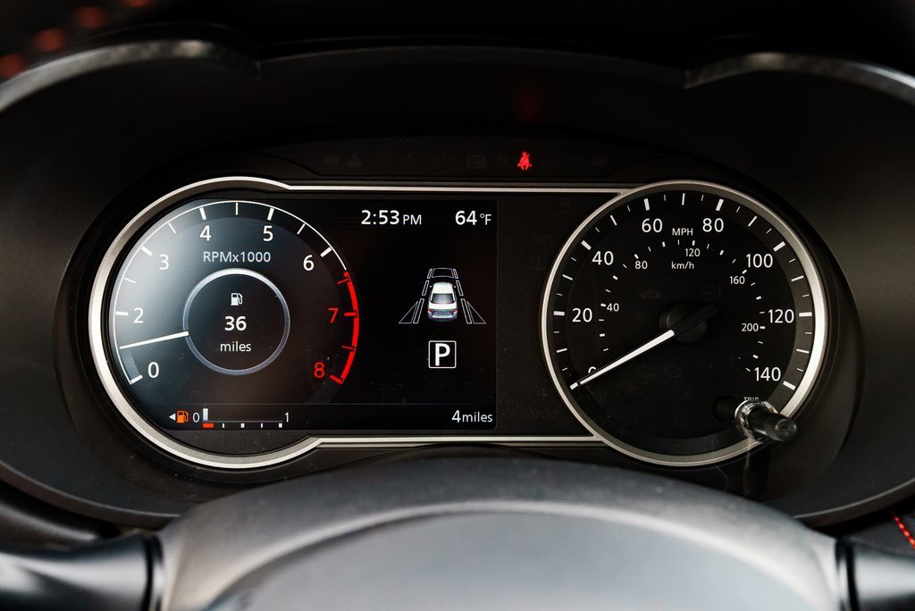 New 2025 Nissan Versa SR w/ Trunk Package image 17