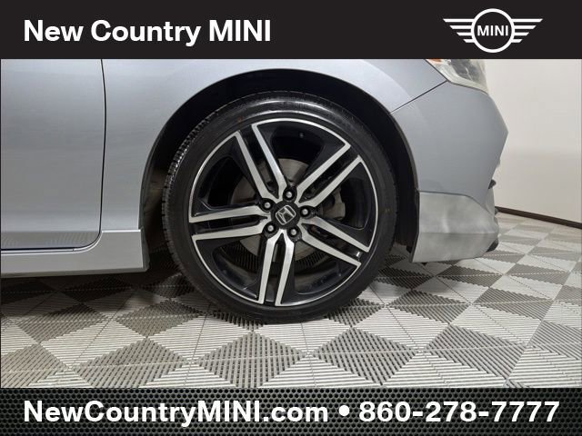 Used 2017 Honda Accord Sport Special Edition image 9