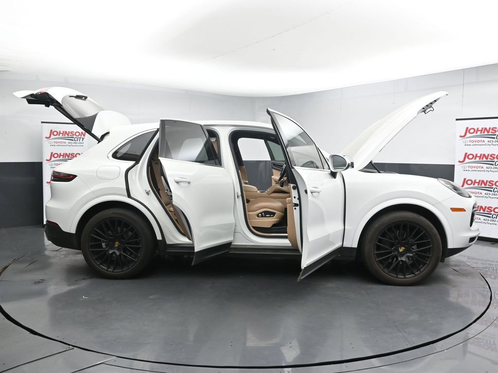 Used 2019 Porsche Cayenne image 27