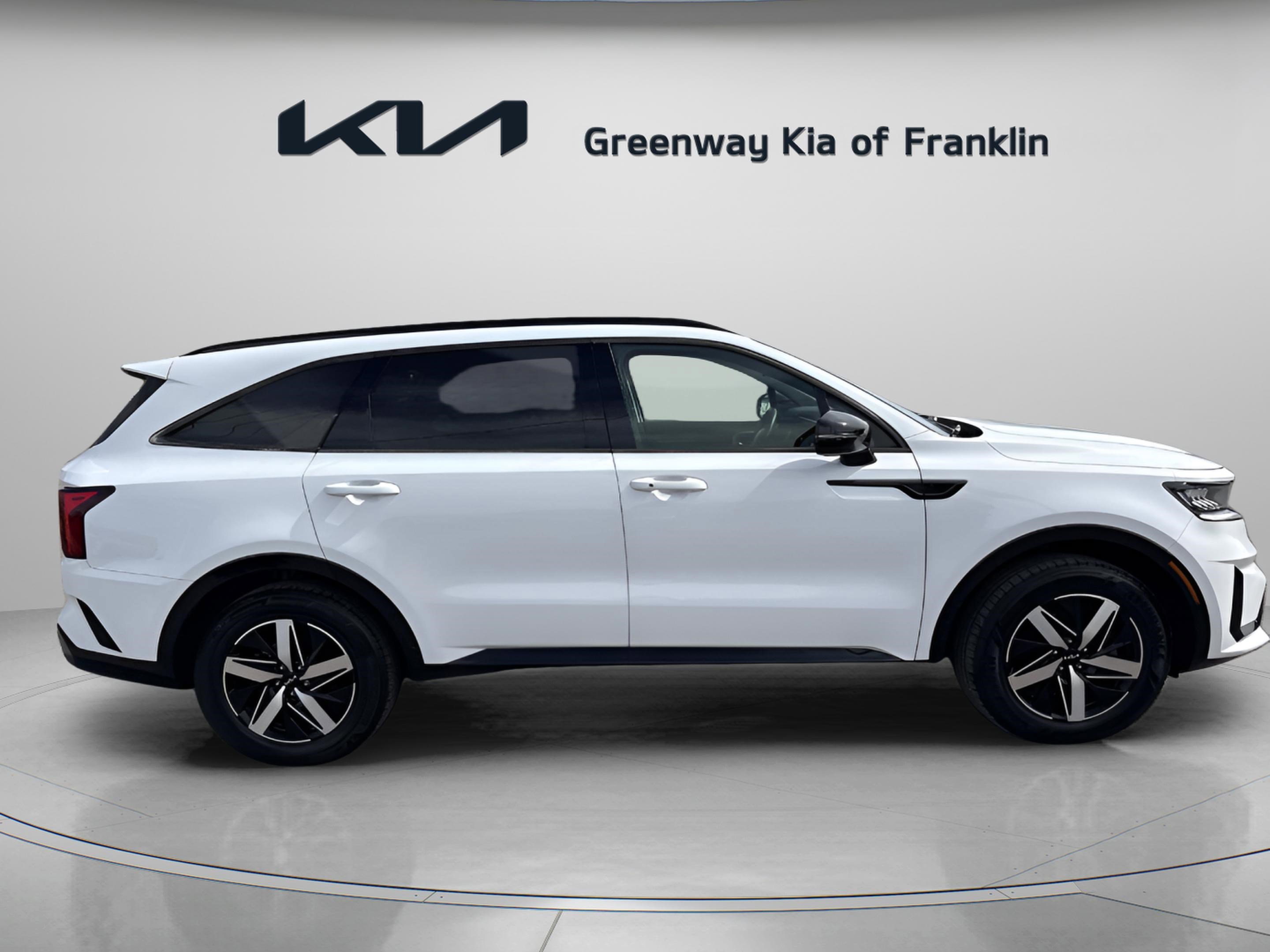 Used 2022 Kia Sorento EX w/ Panoramic Sunroof Package image 8