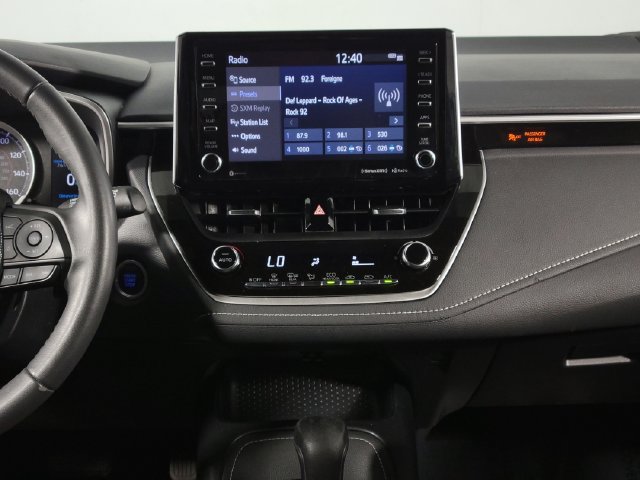 Used 2021 Toyota Corolla SE w/ SE Preferred Package FWD image 23