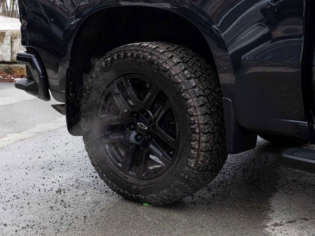 Used 2024 Chevrolet Silverado 1500 RST w/ Protection Package image 10