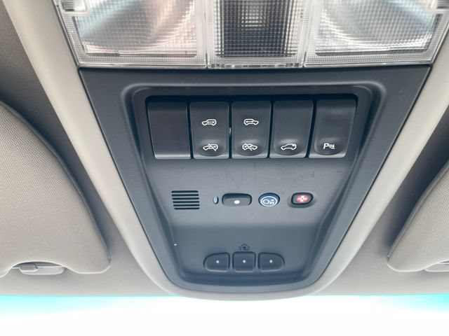 Used 2006 Buick Terraza CXL w/ Driver Confidence Package FWD image 19