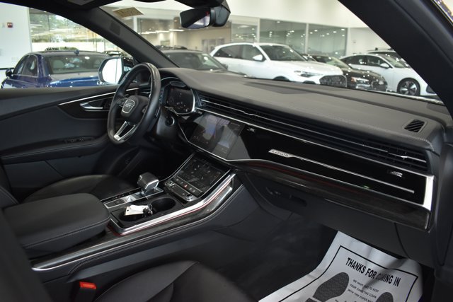 Used 2024 Audi Q8 Premium Plus w/ Premium Plus Package AWD/4WD image 28