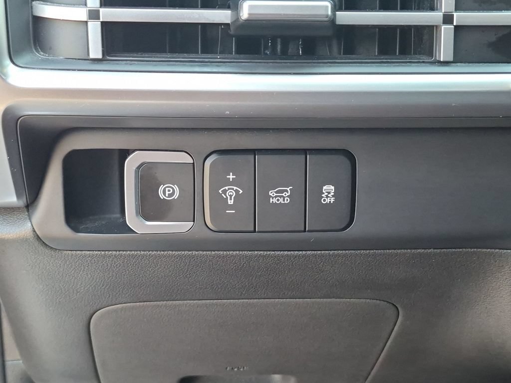 Used 2025 Hyundai Santa Fe SEL FWD image 21