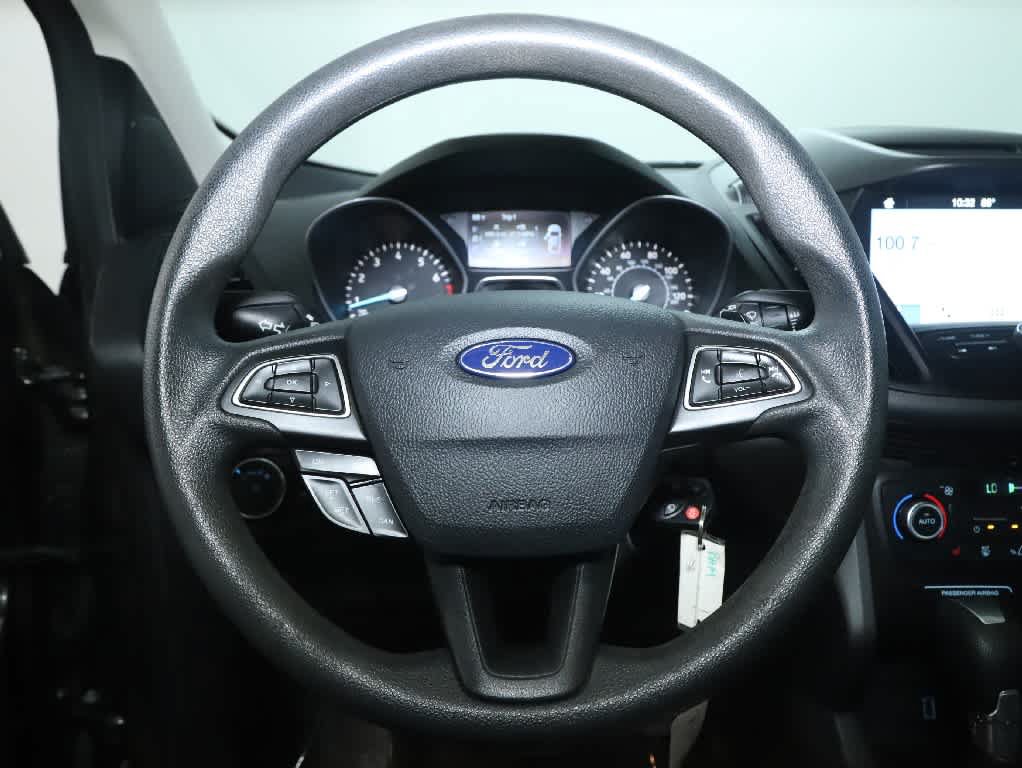 Used 2017 Ford Escape SE w/ Equipment Group 201A FWD image 23