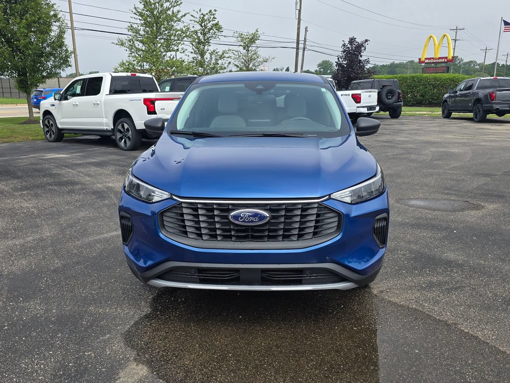 Certified 2023 Ford Escape Active AWD/4WD image 5