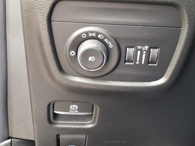 New 2026 Jeep Grand Cherokee Limited w/ Limited Altitude Package image 21