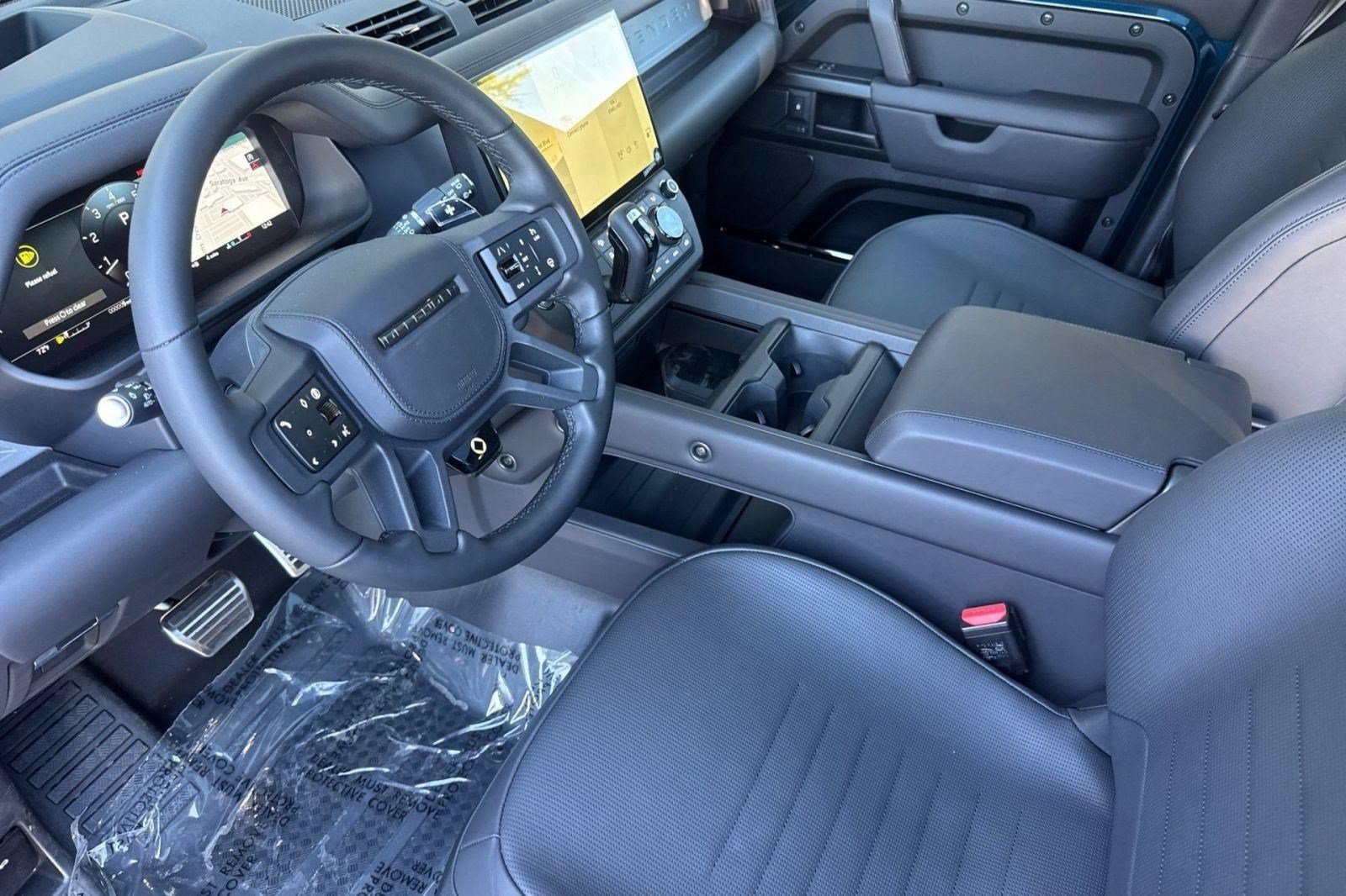 New 2026 Land Rover Defender 110 OCTA AWD/4WD image 4
