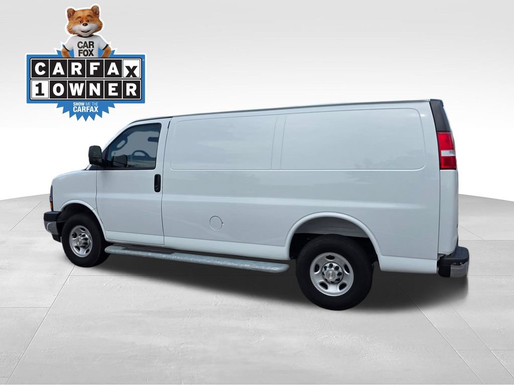Used 2025 Chevrolet Express 2500 w/ Driver Convenience Package RWD image 5