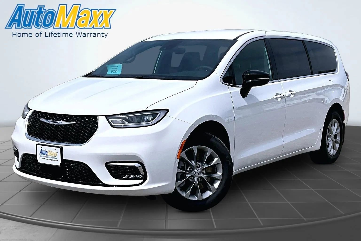 New 2026 Chrysler Pacifica Select