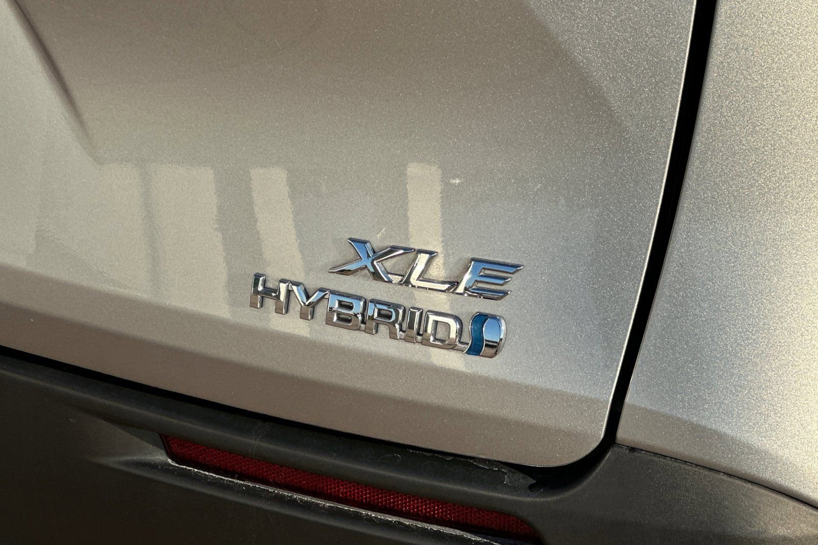 Used 2022 Toyota Sienna XLE image 35