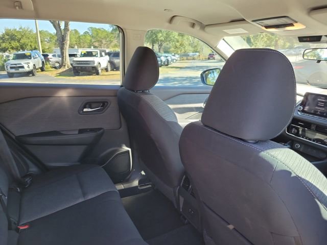 Used 2023 Nissan Rogue SV image 30