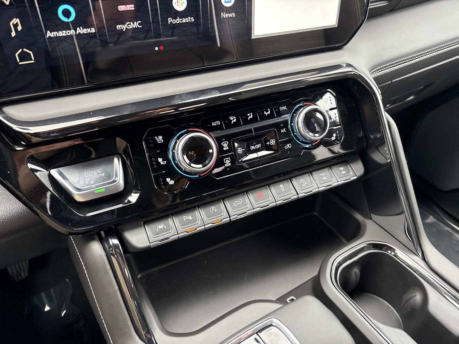 Certified 2024 GMC Sierra 1500 AT4X w/ AT4X AEV Edition image 26