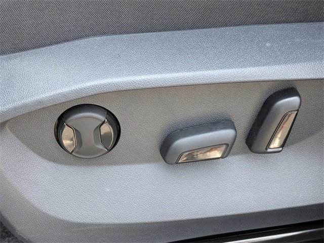 Certified 2024 Volkswagen Tiguan SE image 18