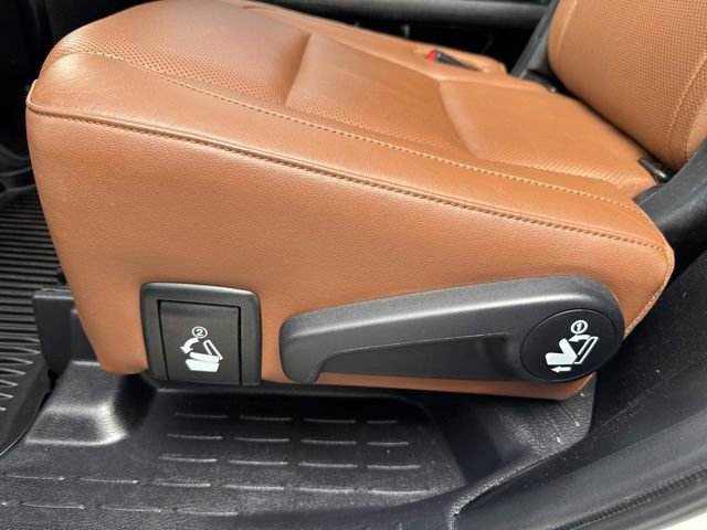 Used 2019 Toyota Highlander Limited Platinum AWD/4WD image 31