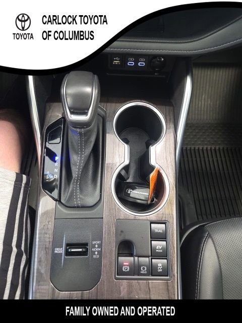 Used 2023 Toyota Highlander Platinum image 27