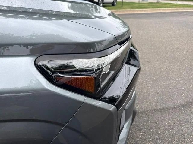 Used 2023 Chevrolet Colorado Z71 w/ Advanced Trailering Package AWD/4WD image 4