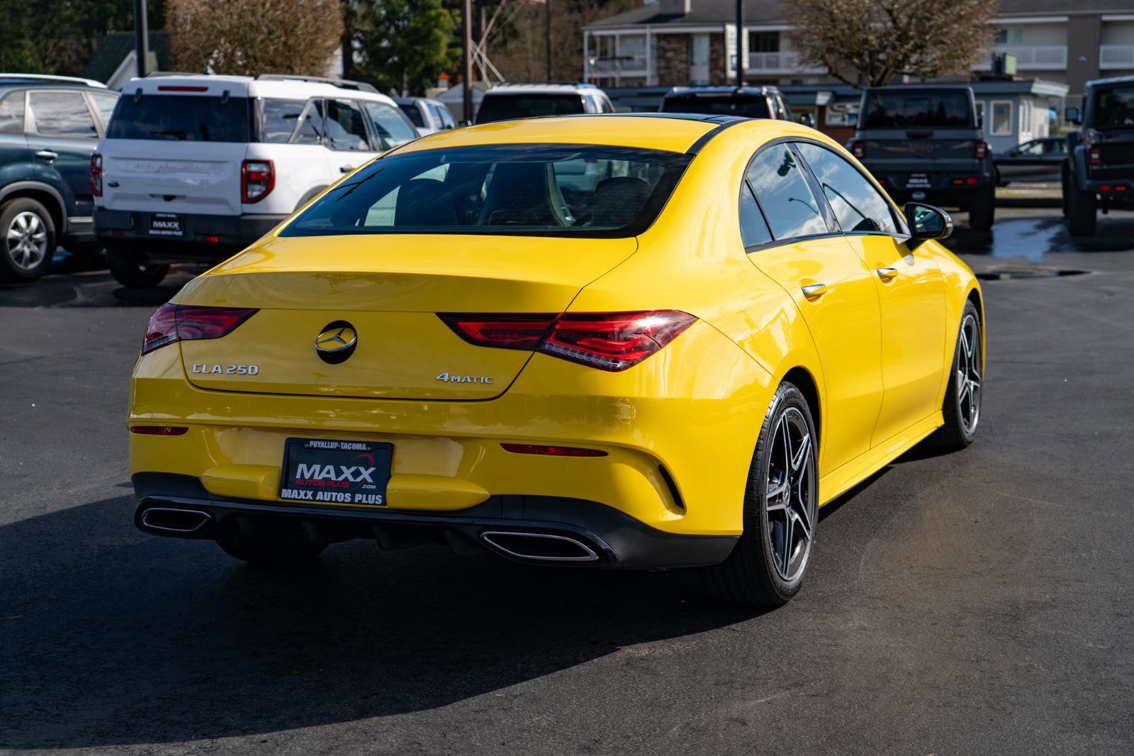 Used 2021 Mercedes-Benz CLA 250 4MATIC w/ AMG Line image 11