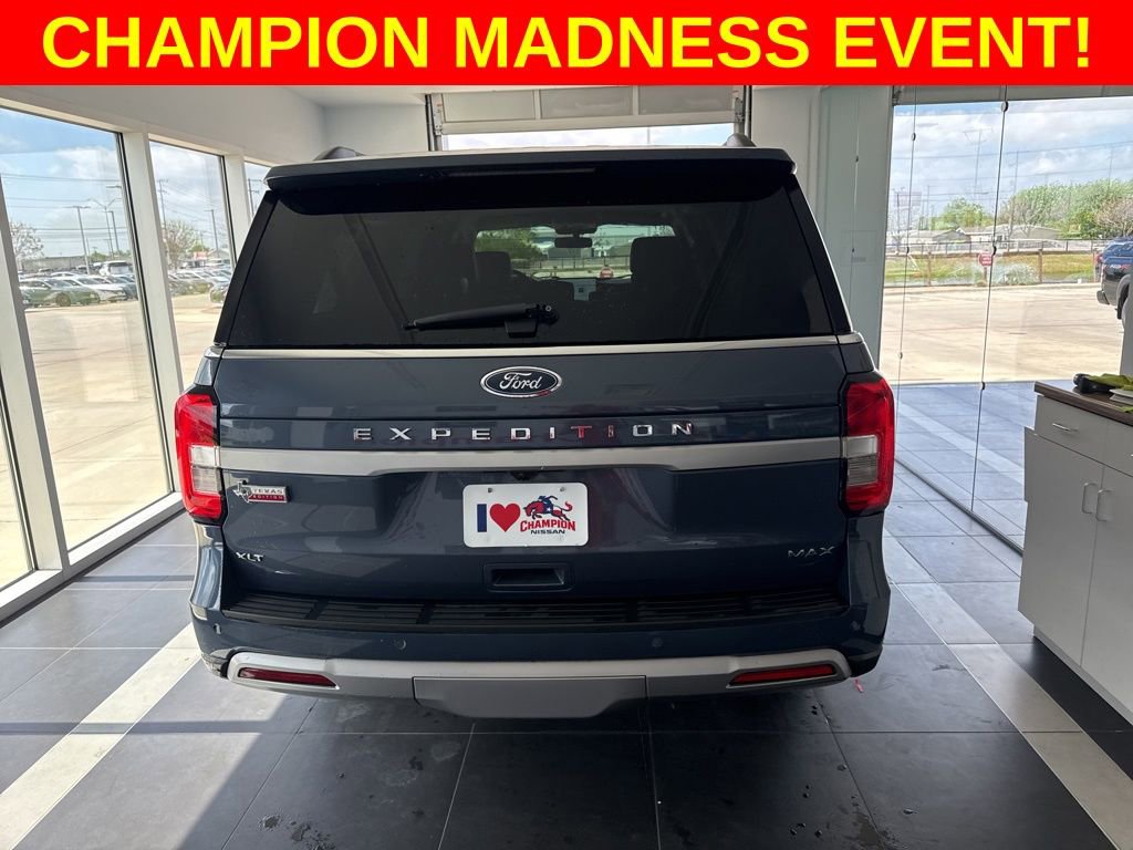 Used 2022 Ford Expedition Max XLT image 4
