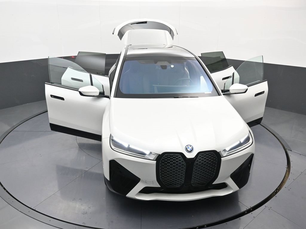 New 2025 BMW iX xDrive50 image 40