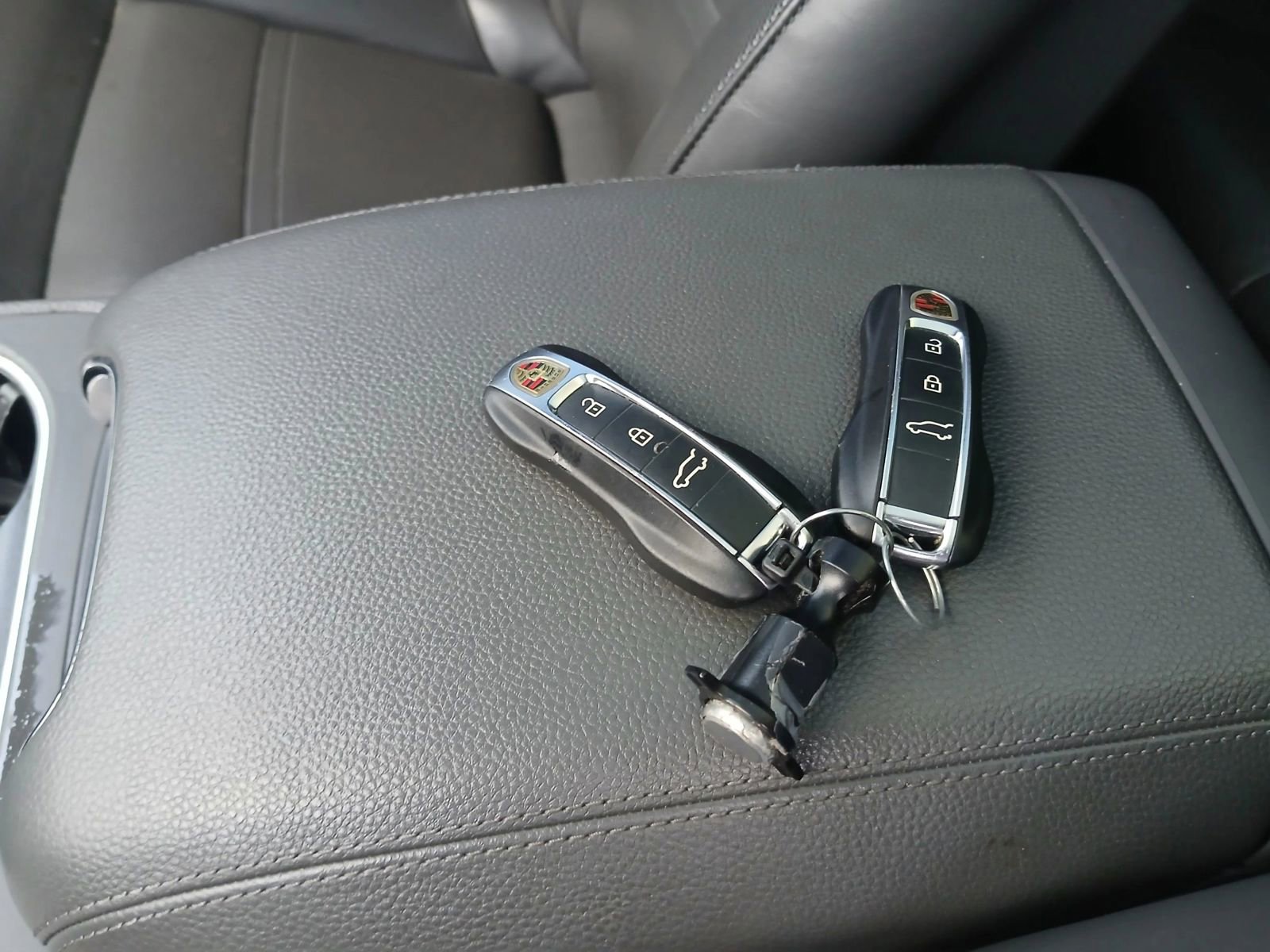 Used 2019 Porsche Cayenne image 9