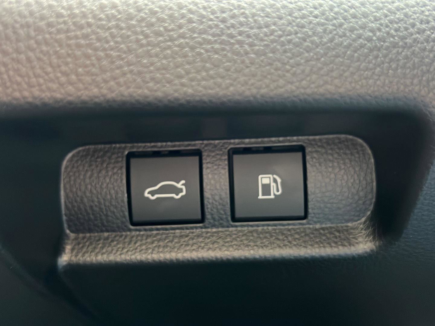 New 2026 Toyota Crown Nightshade image 18