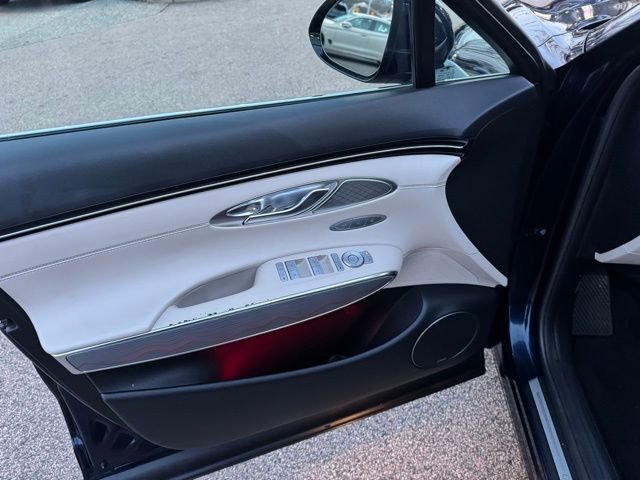 Used 2022 Genesis GV70 2.5T w/ Advanced Package image 20