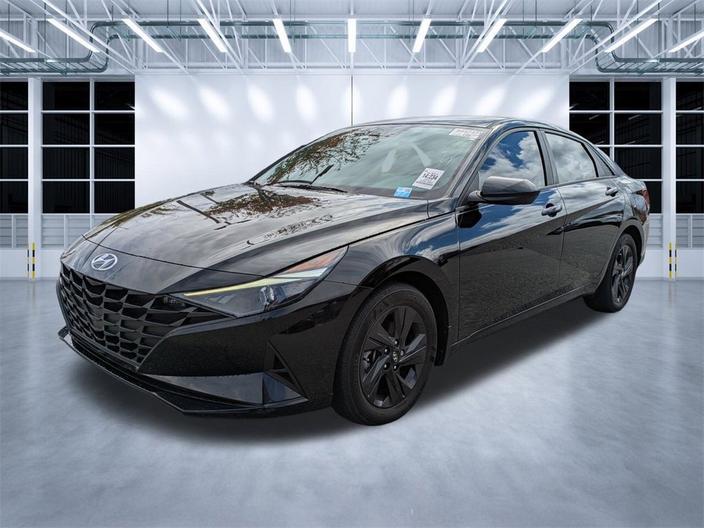 Used 2023 Hyundai Elantra SEL image 6