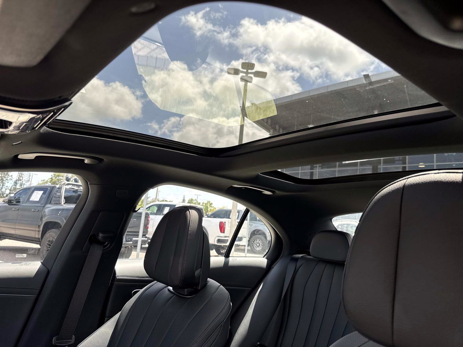 New 2026 Mercedes-Benz E 450 4MATIC Sedan image 22