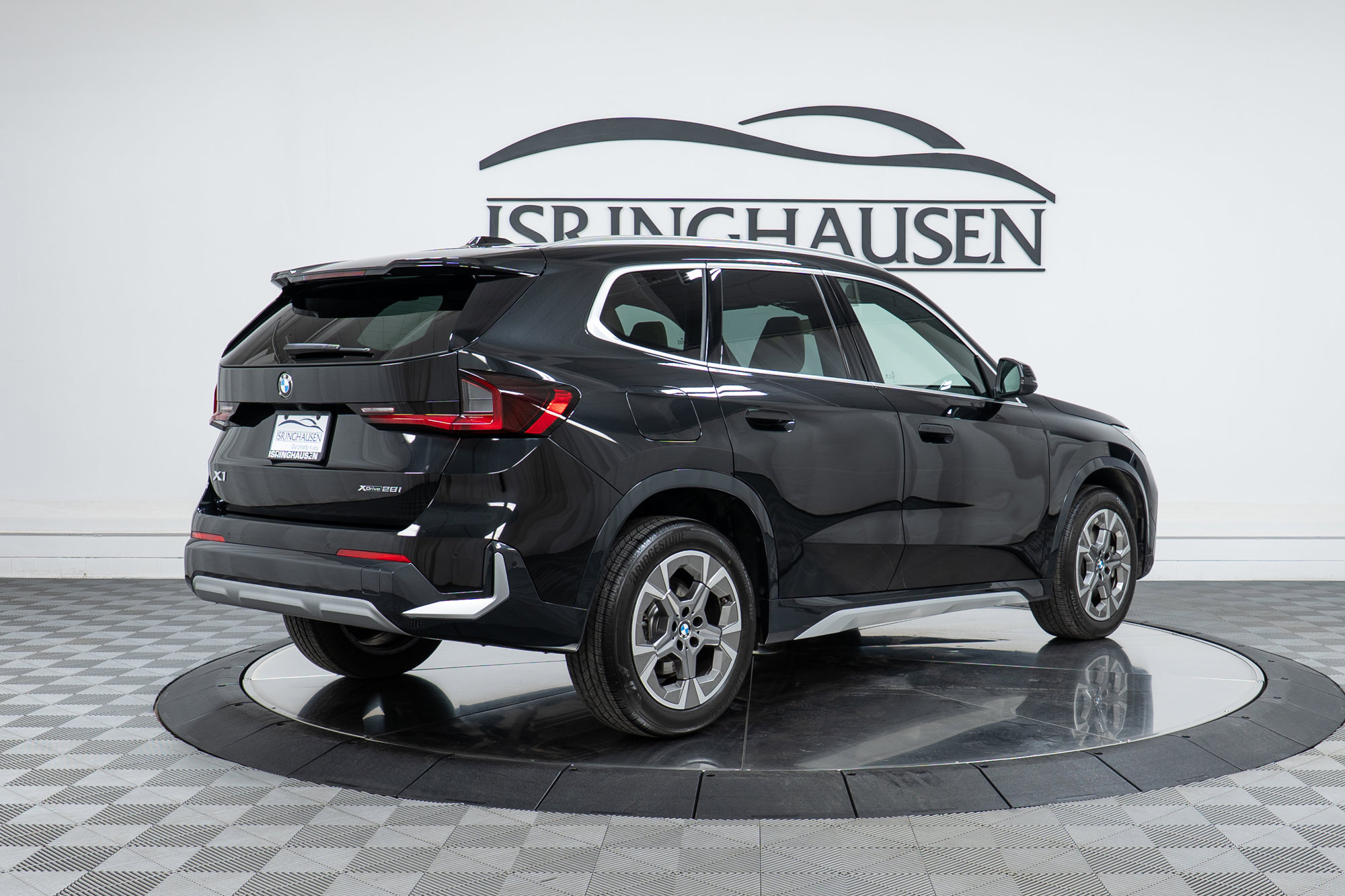 Used 2025 BMW X1 xDrive28i w/ Technology Package image 5