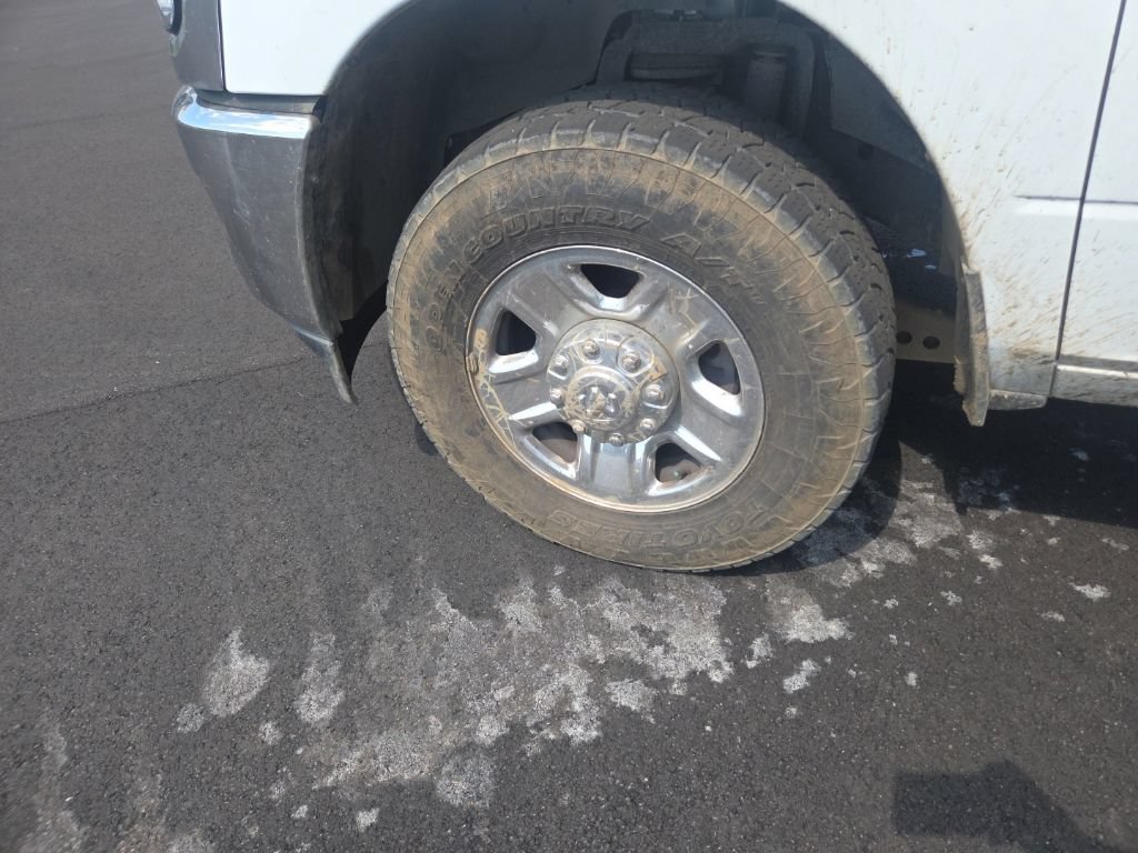 Used 2023 RAM 2500 Tradesman RWD image 31