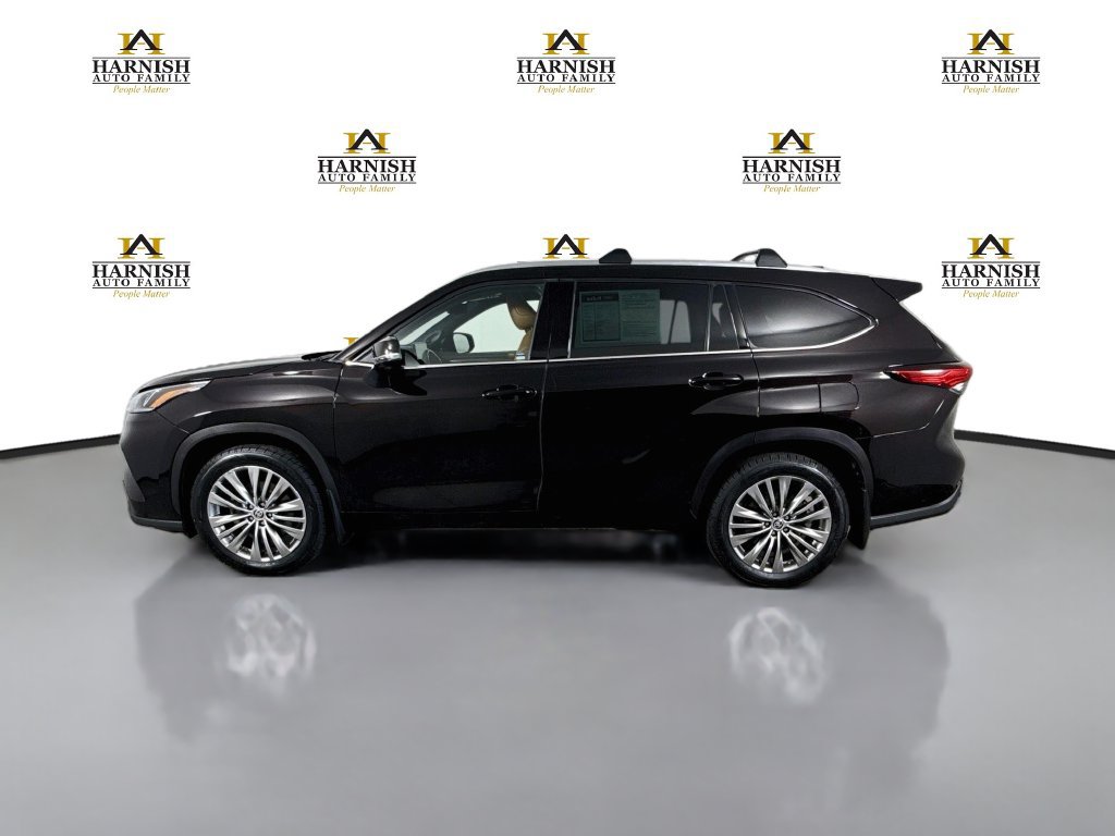 Used 2020 Toyota Highlander Platinum AWD/4WD image 4