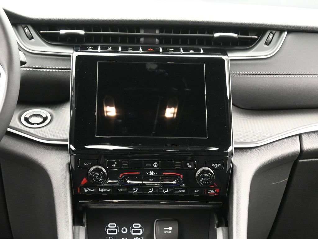 New 2025 Jeep Grand Cherokee L Laredo w/ Luxury Tech Group I image 28