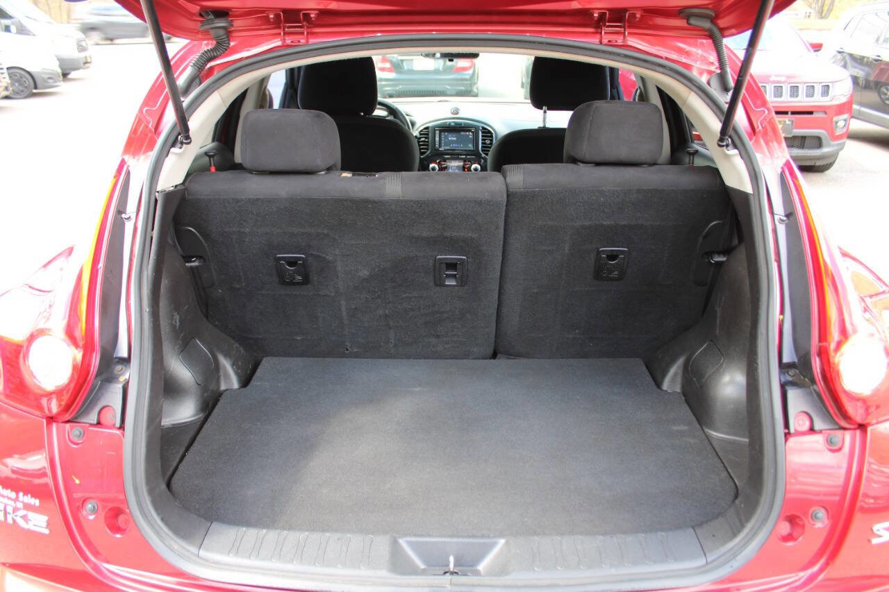 Used 2011 Nissan Juke SV w/ Interior Illumination Pkg image 15